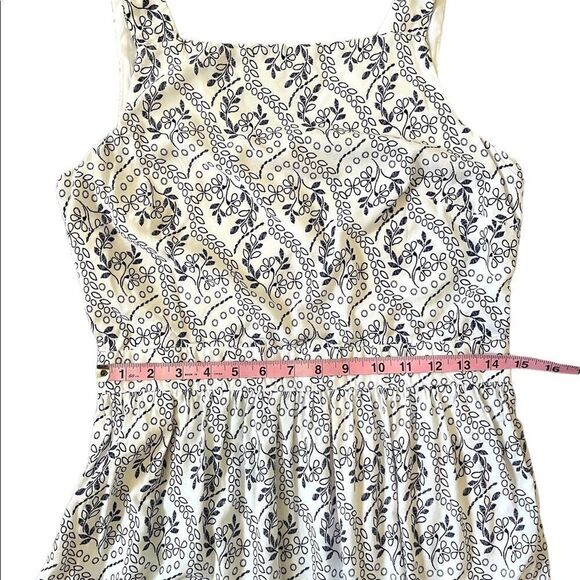 Loft  White & Navy Floral Stitch Print Cutout Back Skater Mini Dress Size 4 NWT - Picture 11 of 15